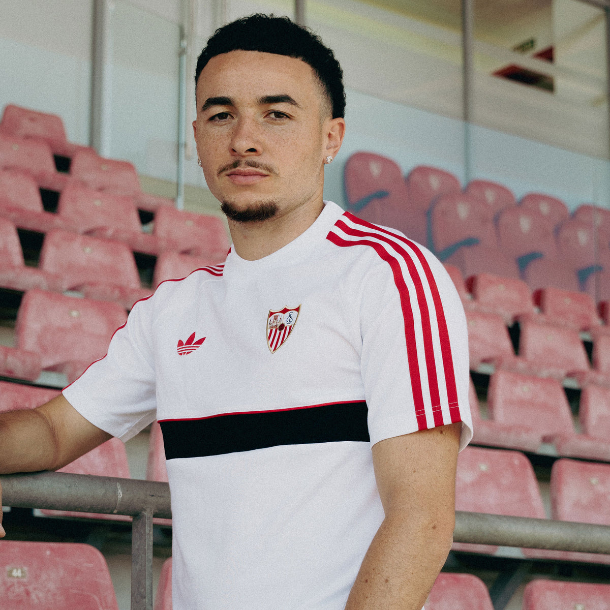 Camiseta adulto paseo Sevilla FC 26/27 blanca originals