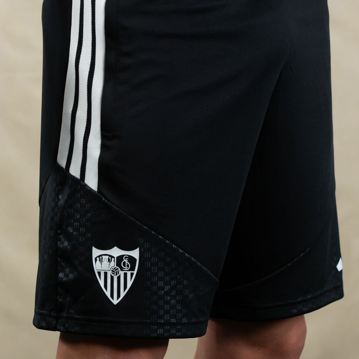 Short adulto entrenamiento bolsillo Sevilla FC 26/27 negro